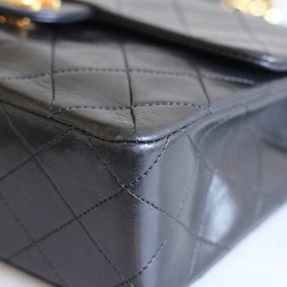 Vintage Chanel / Black Lambskin
20cm Square with 24k Gold
Hardware - Picture 11 of 14